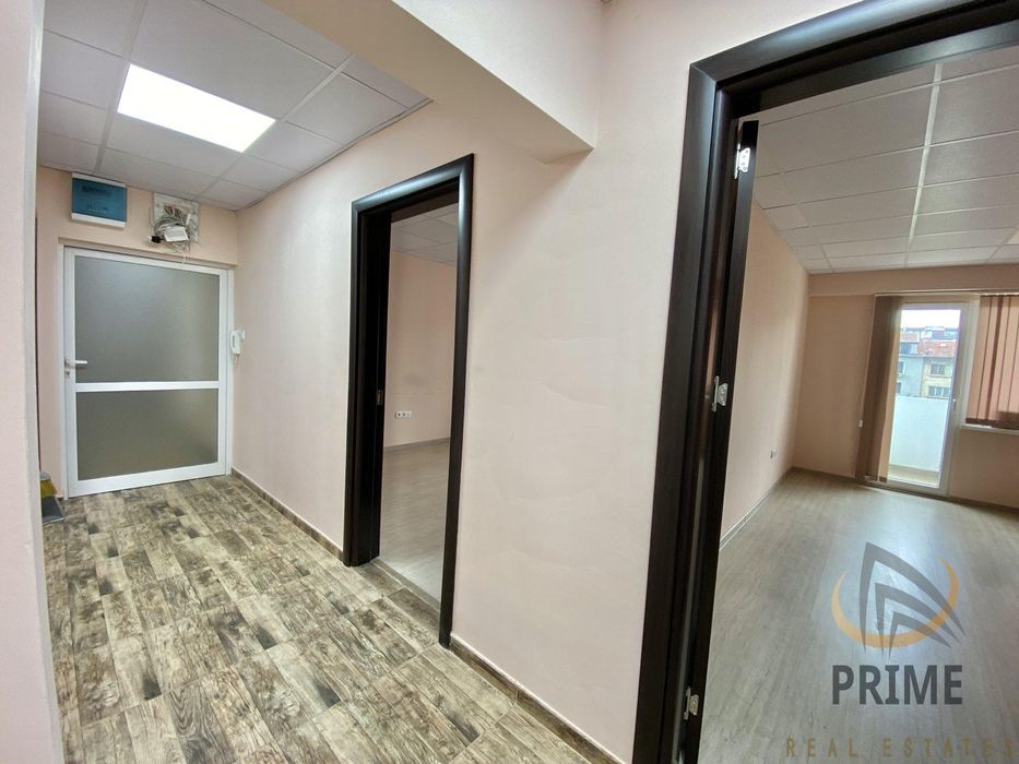 Продава се Многостаен апартамент в Бургас, Възраждане - 98 кв.м за 1419 €/кв.м - Снимка #4