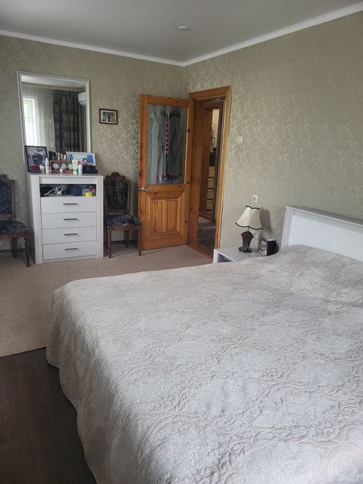 Продам дом 230 кв.м. район Лесозавод