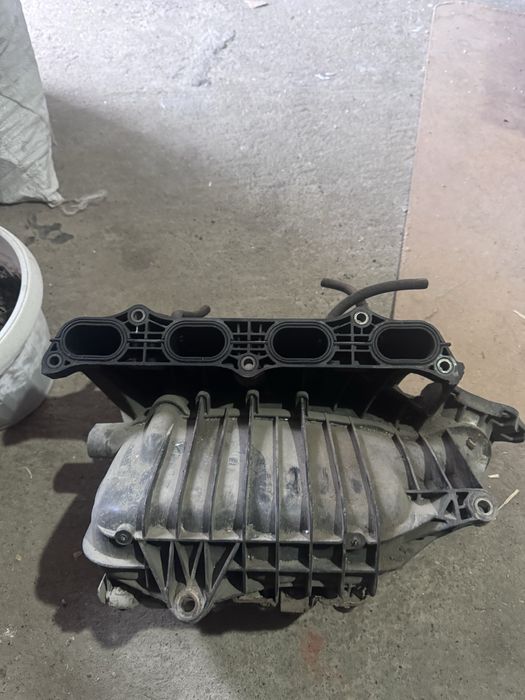 впускной коллектор Toyota Camry 2.4