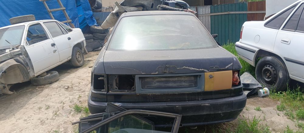 Авторазбор Audi 80 b4