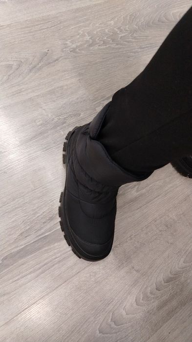 Женские сапоги 39-40 размер натуральный мех и кожа. Новые.