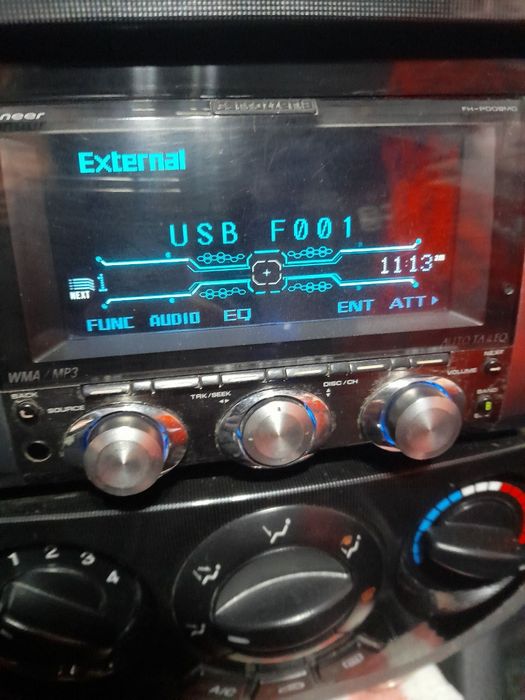 CARROZZERIA. 009+Pioneer CD 100 UB.