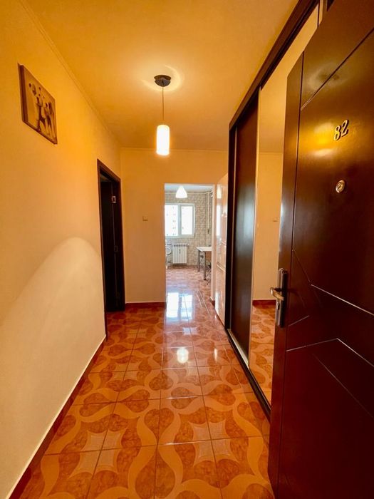 Vand apartament 2 camere blvd. Basarabia