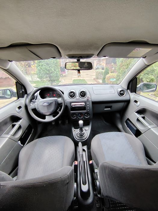 Ford fiesta 1.4 benzina 2003 INMATRICULAT