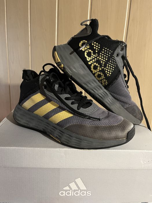 Оригинални маратонки