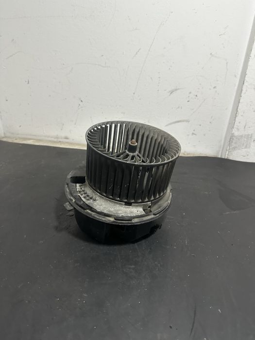 Ventilator aeroterma bord Volkswagen Vw Golf 5 Jetta Caddy Touran