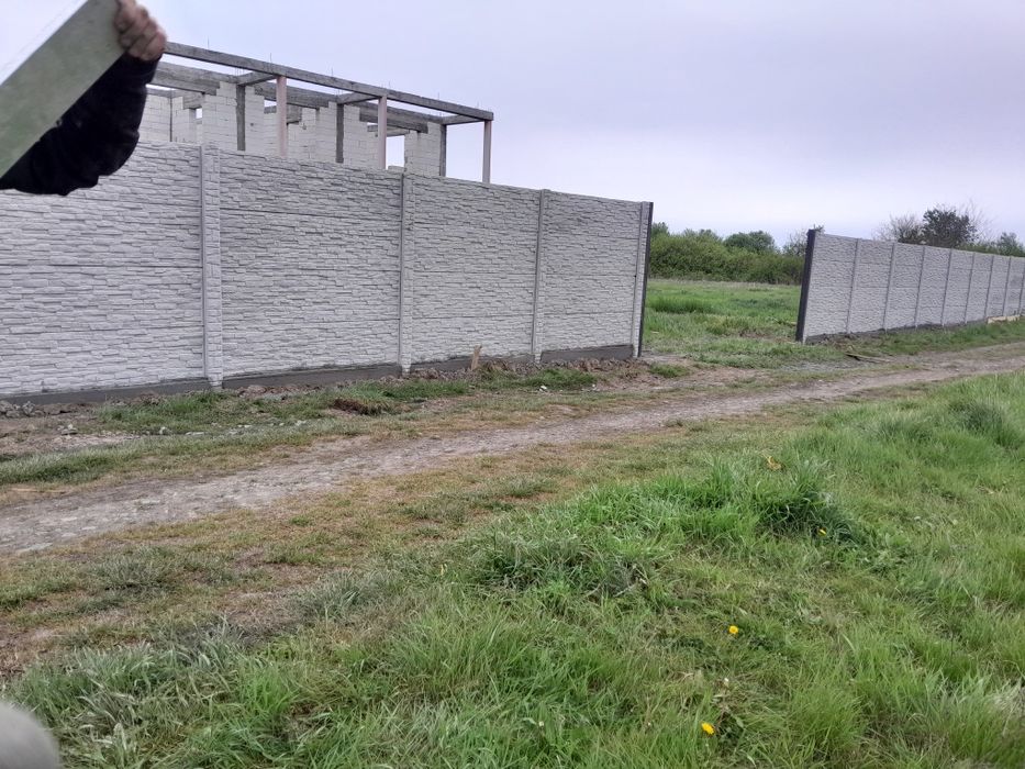 Garduri din beton prefabricate