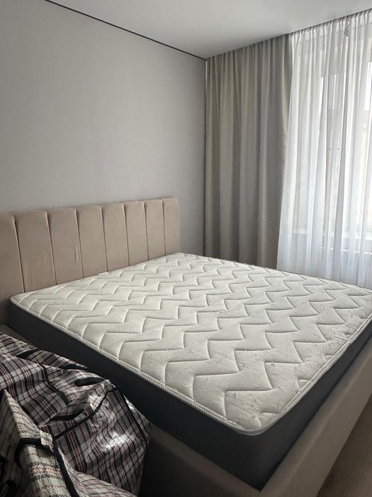 Продам спальный гарнитур