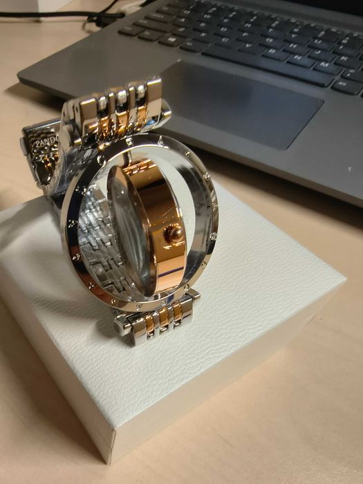 Ceas Pandora cu cadran rotativ culoare argintie-gold rose