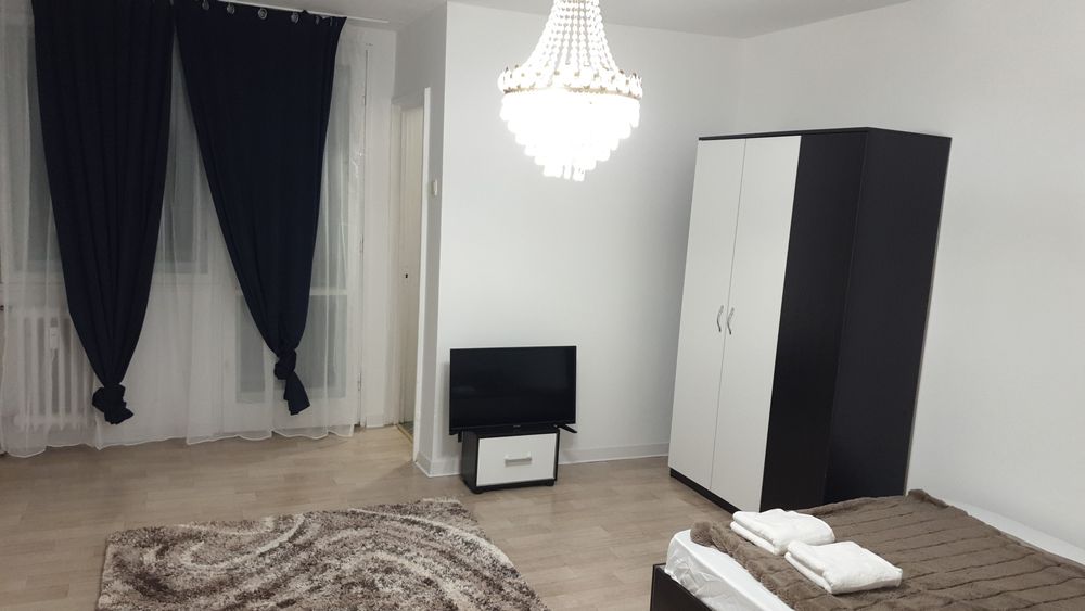 Inchiriez garsoniera în regim hotelier   170 RON