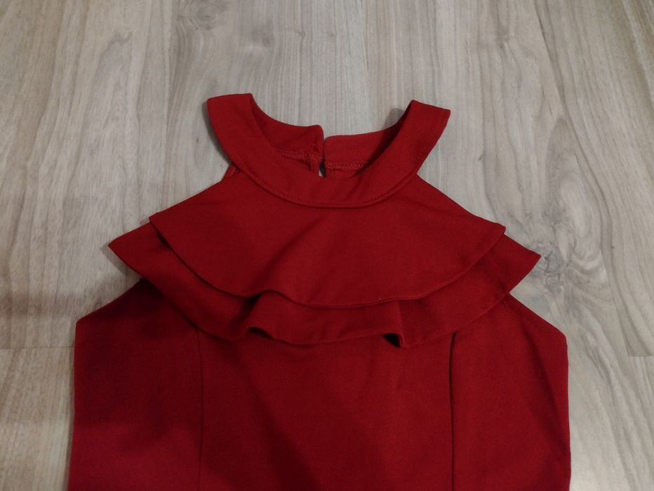 Дамска винено-червена рокля