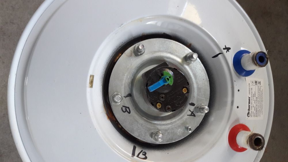 Титан требует ремонта рабочий