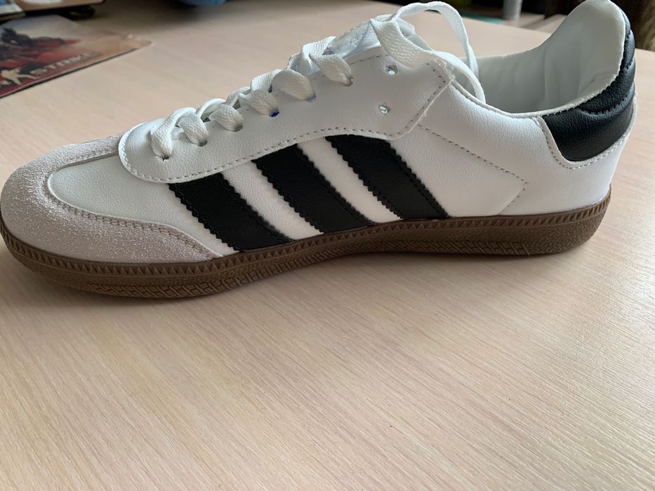 Новые кроссовки samba