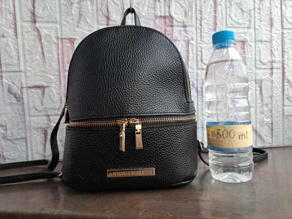 дамска раница,черна кожена,чанта,Antonia Moretti -естествена кожа