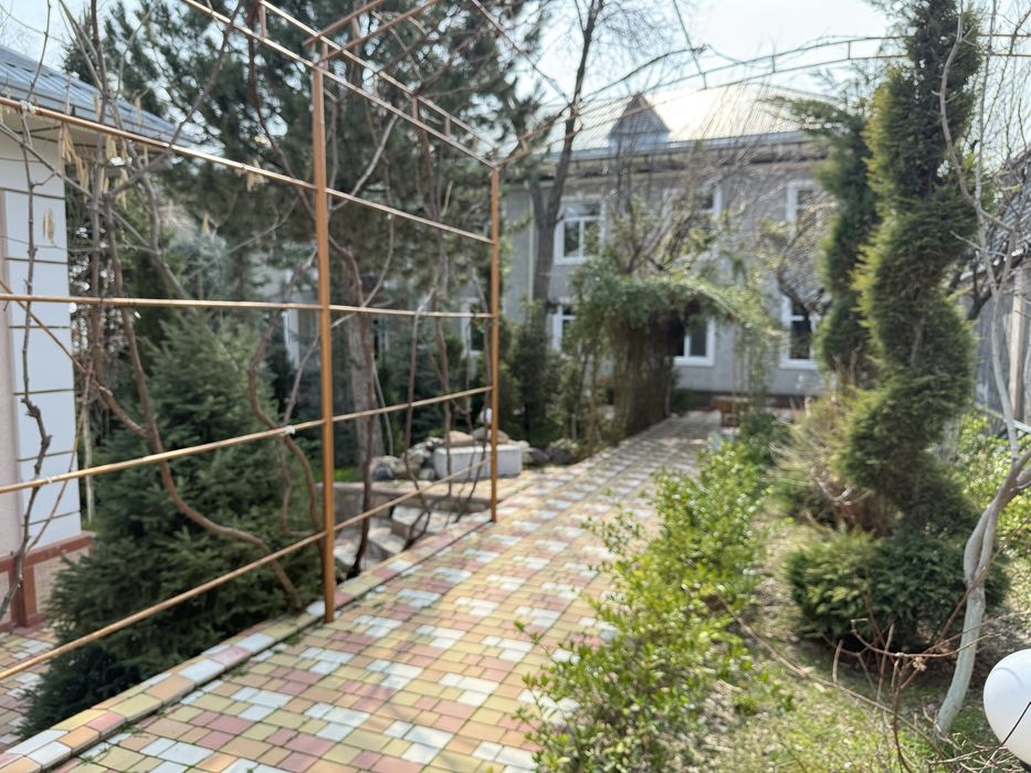 Продается зона отдыха не доезжая Окташ авеню