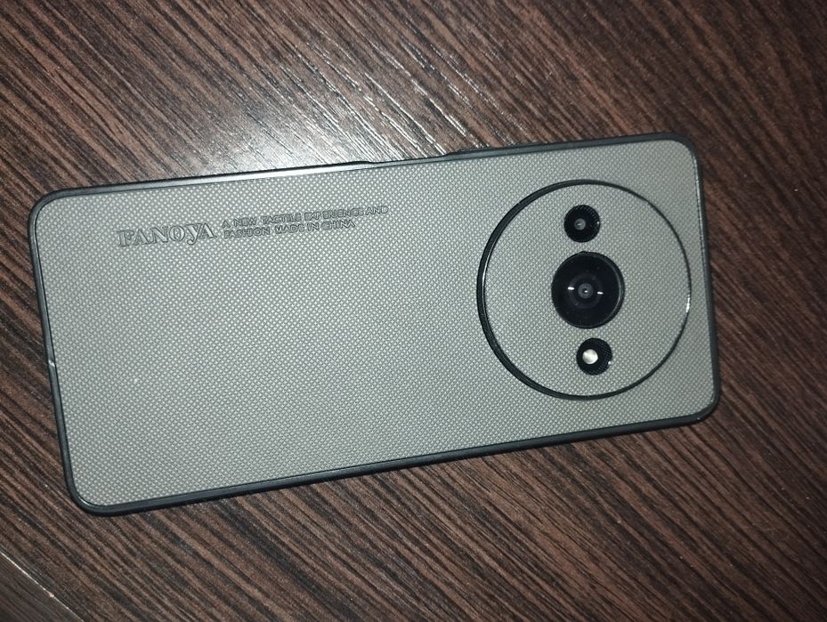 Срочно продам телефон с61 poco