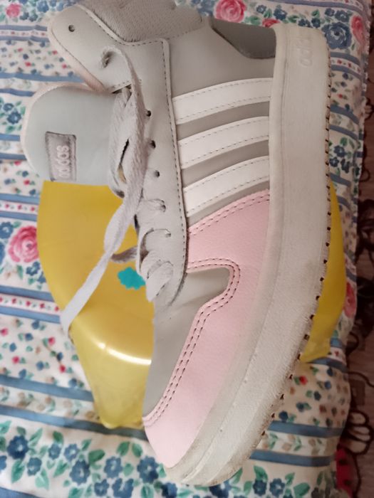 Маратонки за дами