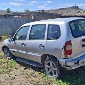 Шевролет нива 2012г