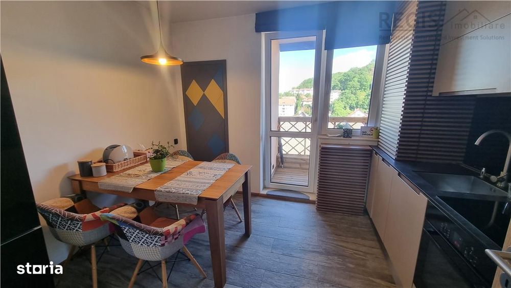 Apartament de trei camere zona Centrul Istoric   Brasovechi