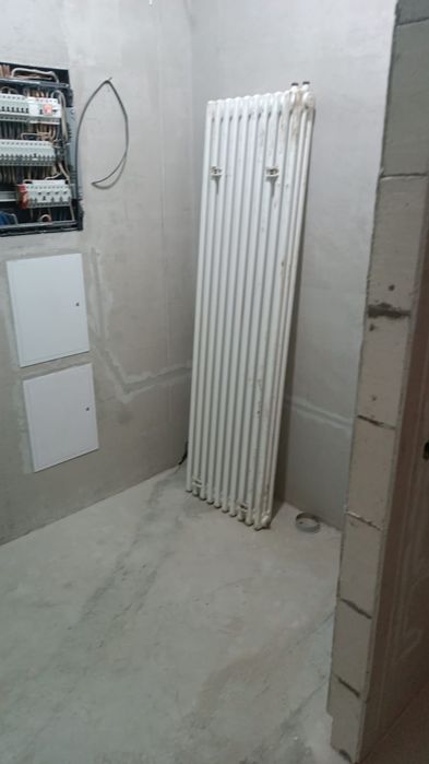 Продаю батарей состояние новый