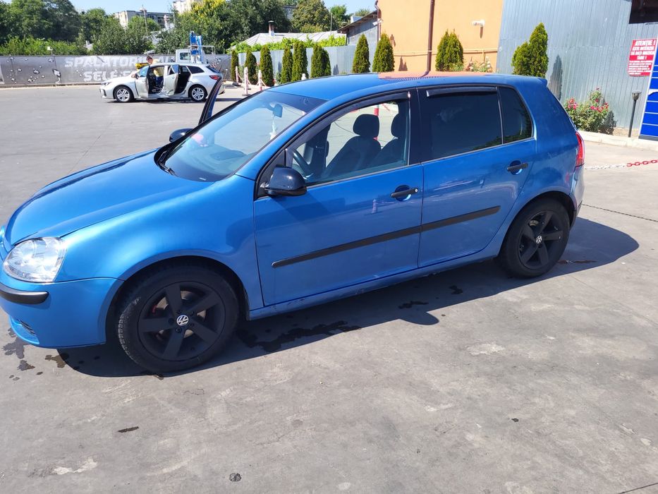 VOLKSWAGEN Golf 2005 — imagine 8