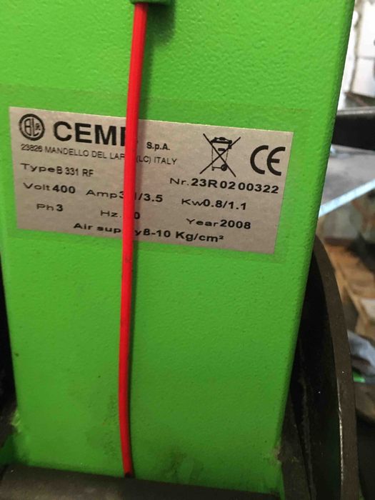 Машиня за монтаж демонтаж на гуми CEMB с помощни рамена Run-flat