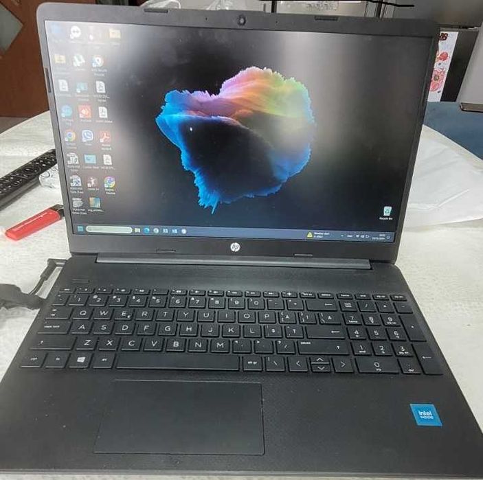Лаптоп HP 15s-fq3009nq, Intel® Celeron®
