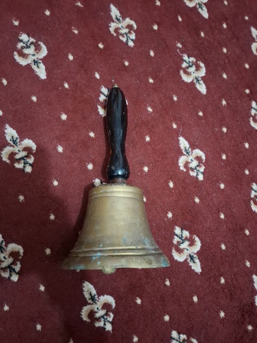 Clopot mare cu mâner