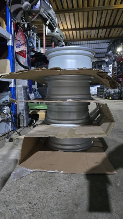 продам диски от камри 40