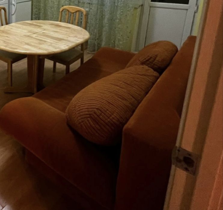 Диваны ,два дивана .