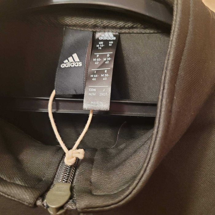 Адидас/Adidas чисто нова горница