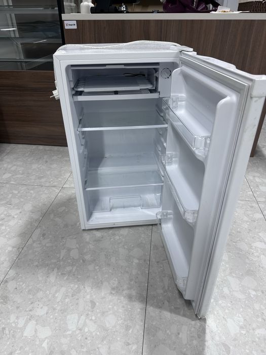 Продаю холодильник для бара