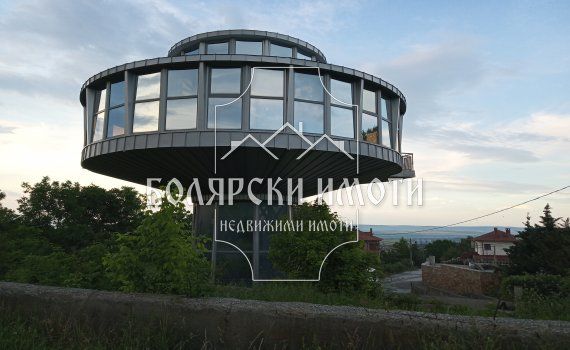 Продава се Къща в Горна Оряховица - 256 кв.м за 1368 €/кв.м - Снимка #2
