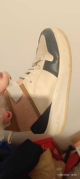 Vand incaltari grosute mar 31