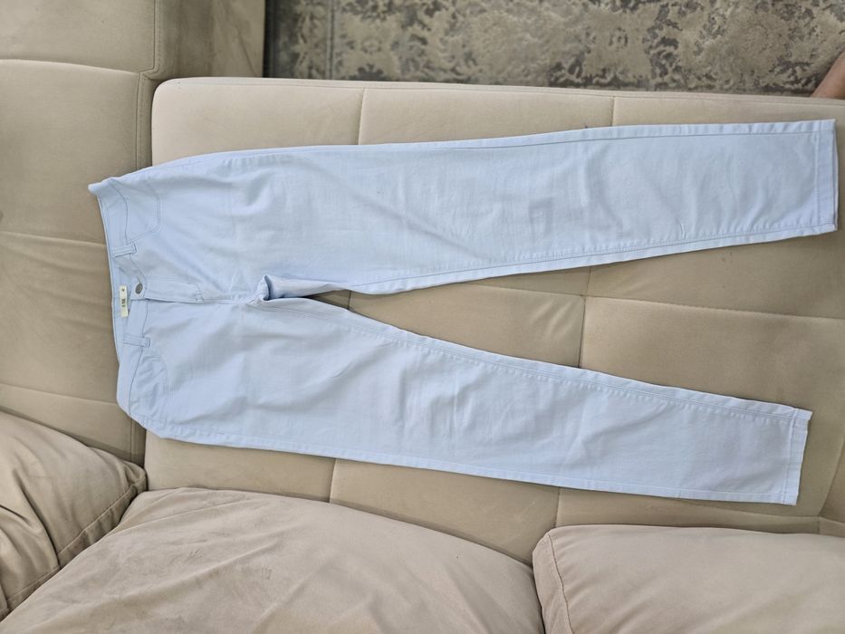 Джинсы скинни женские