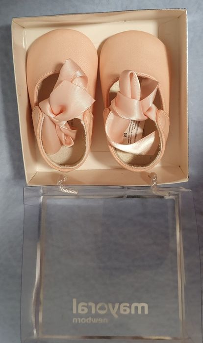 Papucei bebe botez roz pudra