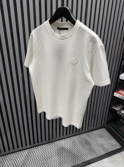 Мъжки тениски различни модели