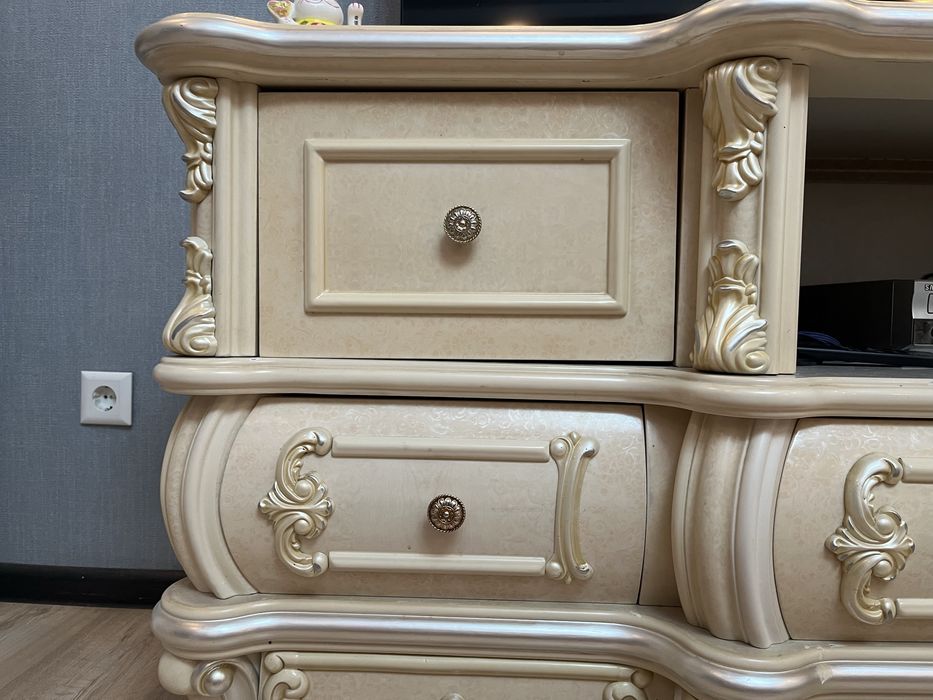 Тумба под телевизор