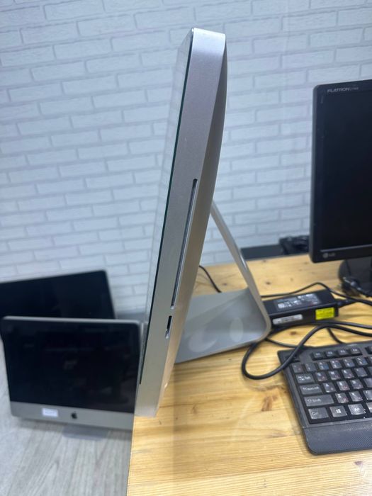 Imac 22 дюйма в отличном состоянии