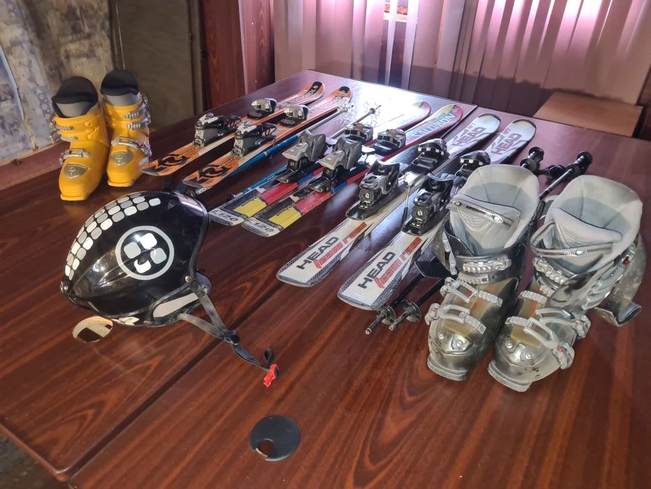 Urgent! Schiuri mărimi copii, clăpari, cască, bețe