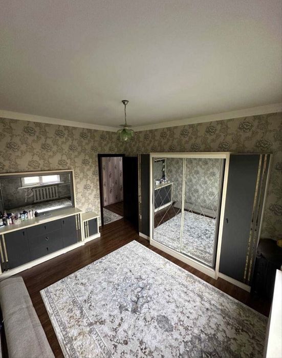 Код 909   Продается 3/4/5 ком квартира куйлюк массив 6