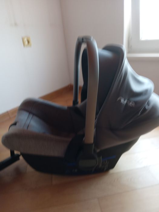 Детско столче за кола-nuna