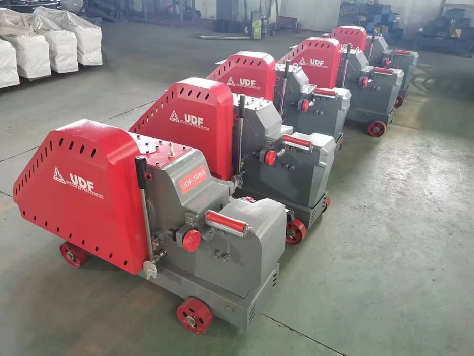 Masina de debitat otel beton UDF 50 BS, ghilotina fier beton