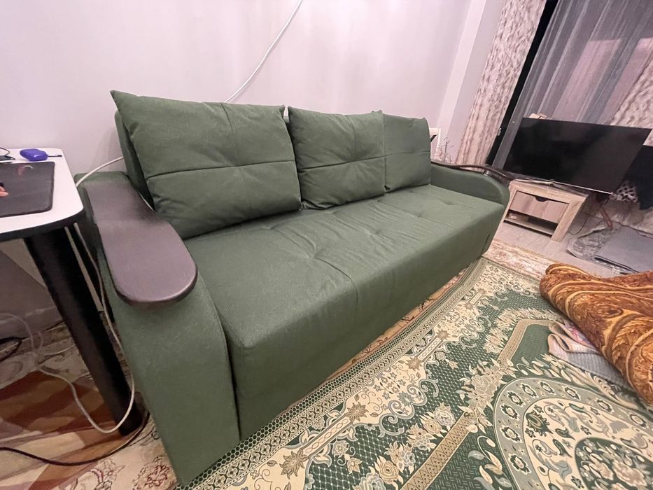 Продам диван б/у
