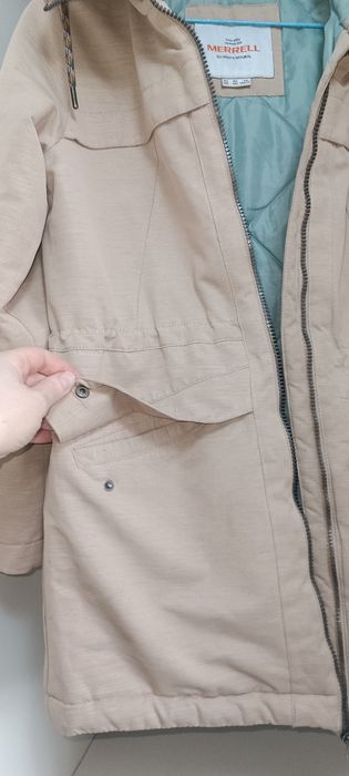 Продам куртку(Аляску) на девочку