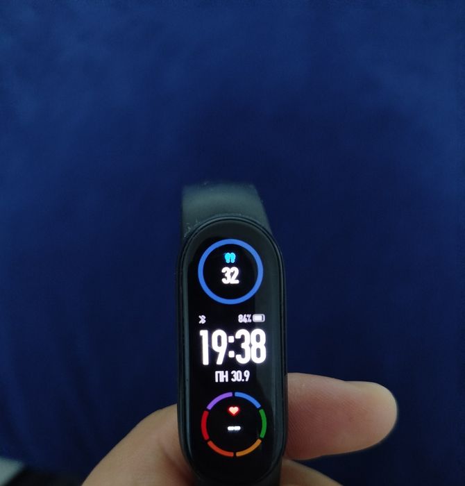 Смарт часы mi band4