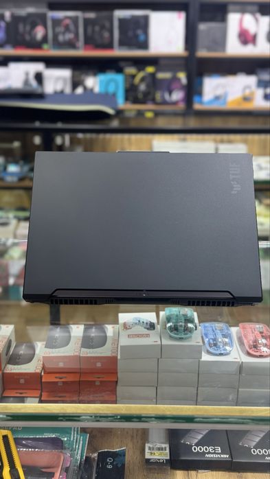 Asus tuf a16 R7 7735hs ddr5 8gb 512ssd rx7600 8gb 16wuxga ips 240hz