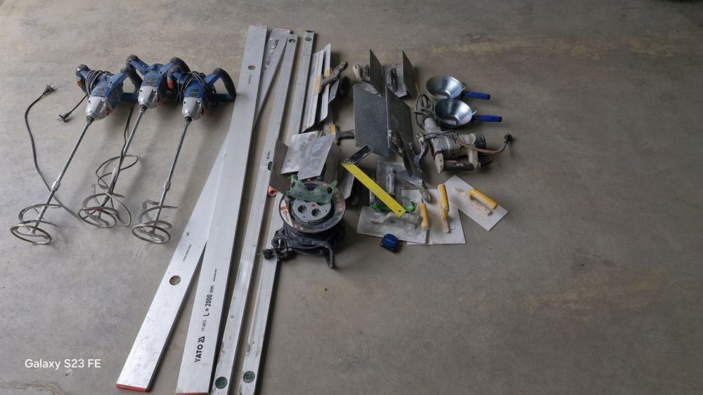 De vanzare scule pentru izolați case