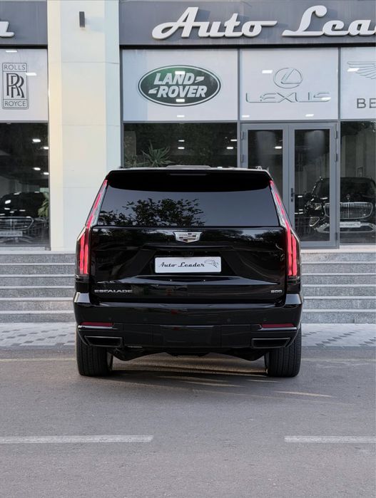 Cadillac Escalade 600