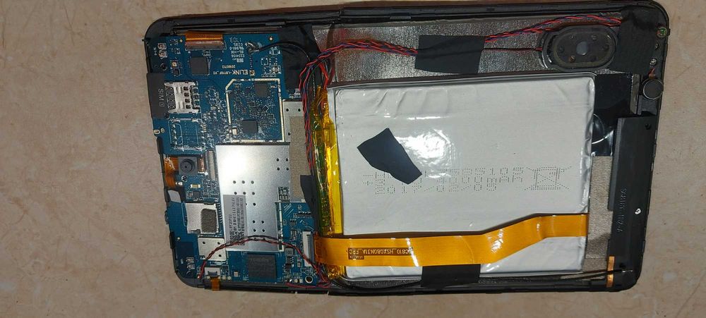 Таблет на части марка Turnus 8 NJOY